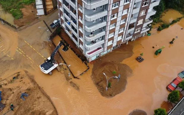 Rize'de sağanağın yol açtığı hasar 1 milyar 42 milyon lira