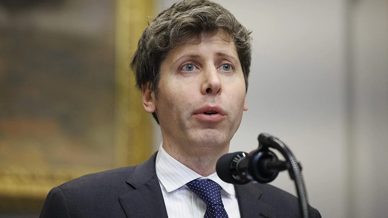OpenAI yöneticisi Sam Altman: Dünya yapay zekadan korkmakta haklı