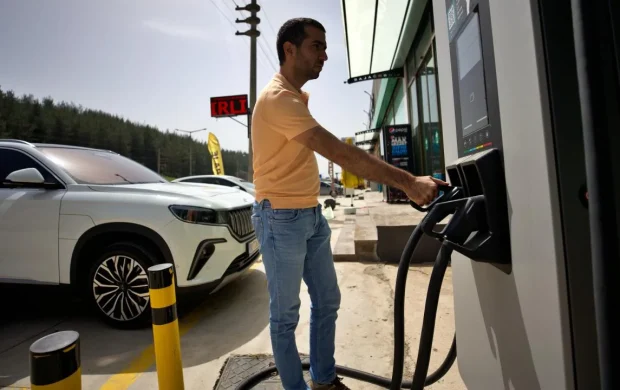 Ağustos'ta elektrikli araçlara 3,5 milyonun üzerinde şarj işlemi yapıldı