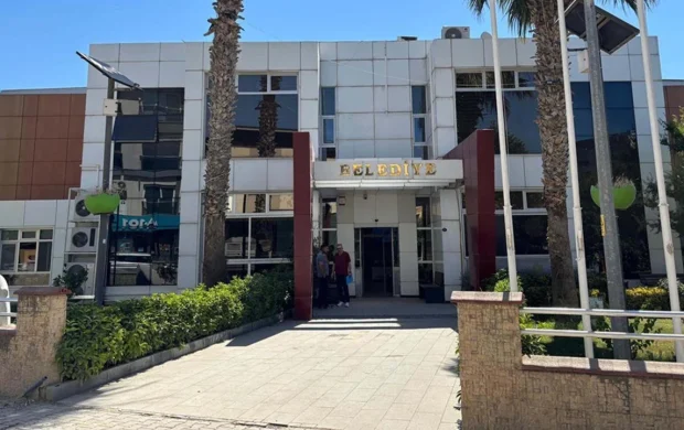 Seferihisar Belediyesi'ne rüşvet operasyonunda 29 tutuklama