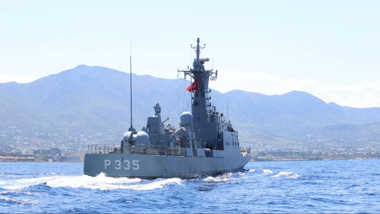 TCG Işın alabora olan geminin enkazı için taramalara başladı