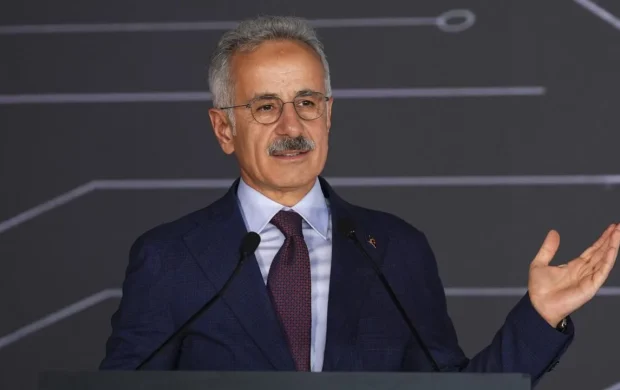 Bakan Uraloğlu: Türkiye yalnızca bir pazar değil stratejik bir teknoloji merkezidir