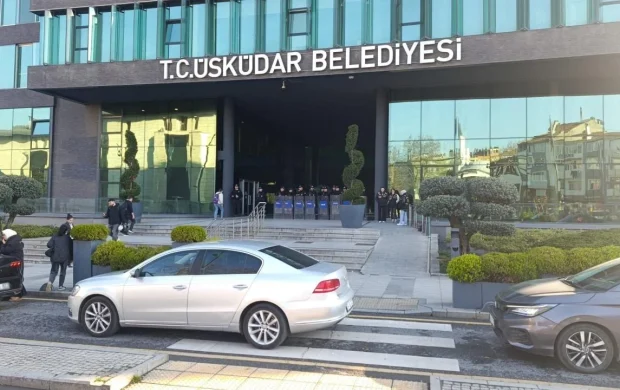 Üsküdar Belediyesine yönelik usulsüzlük soruşturmasında 3 şüpheliye tutuklandı