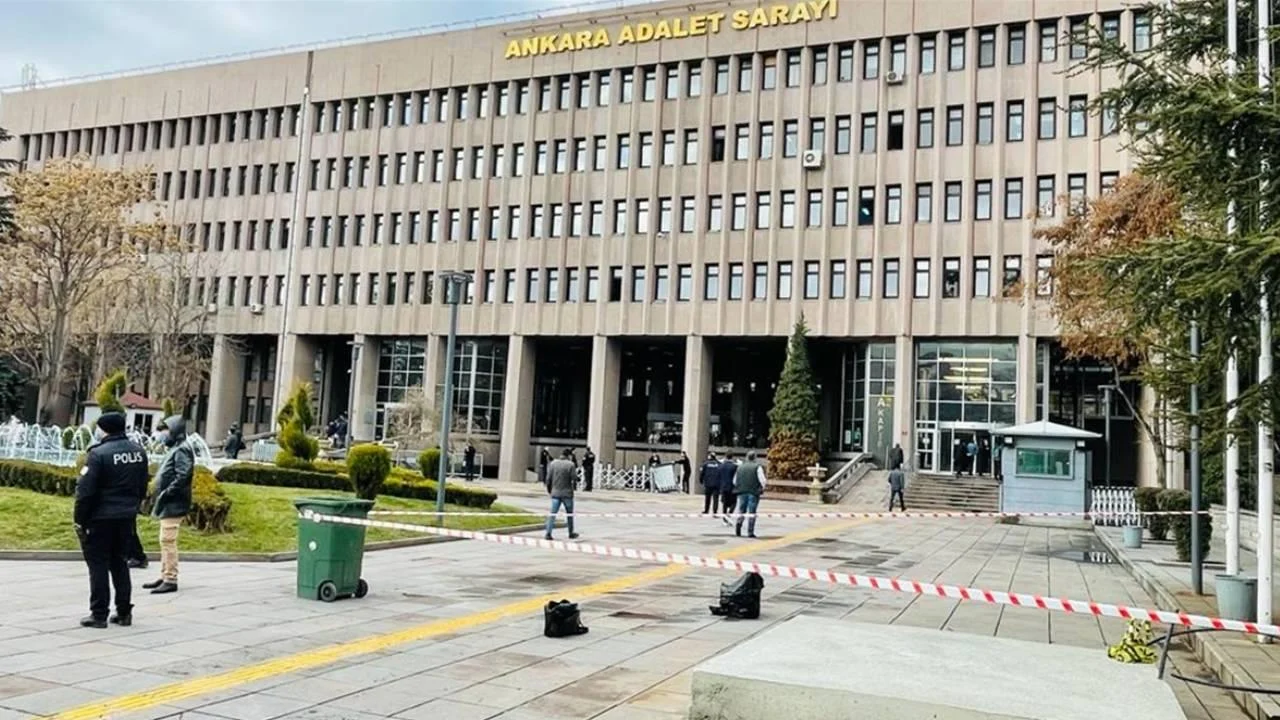 Berna Laçin hakkında halkı kin ve düşmanlığa tahrik soruşturması