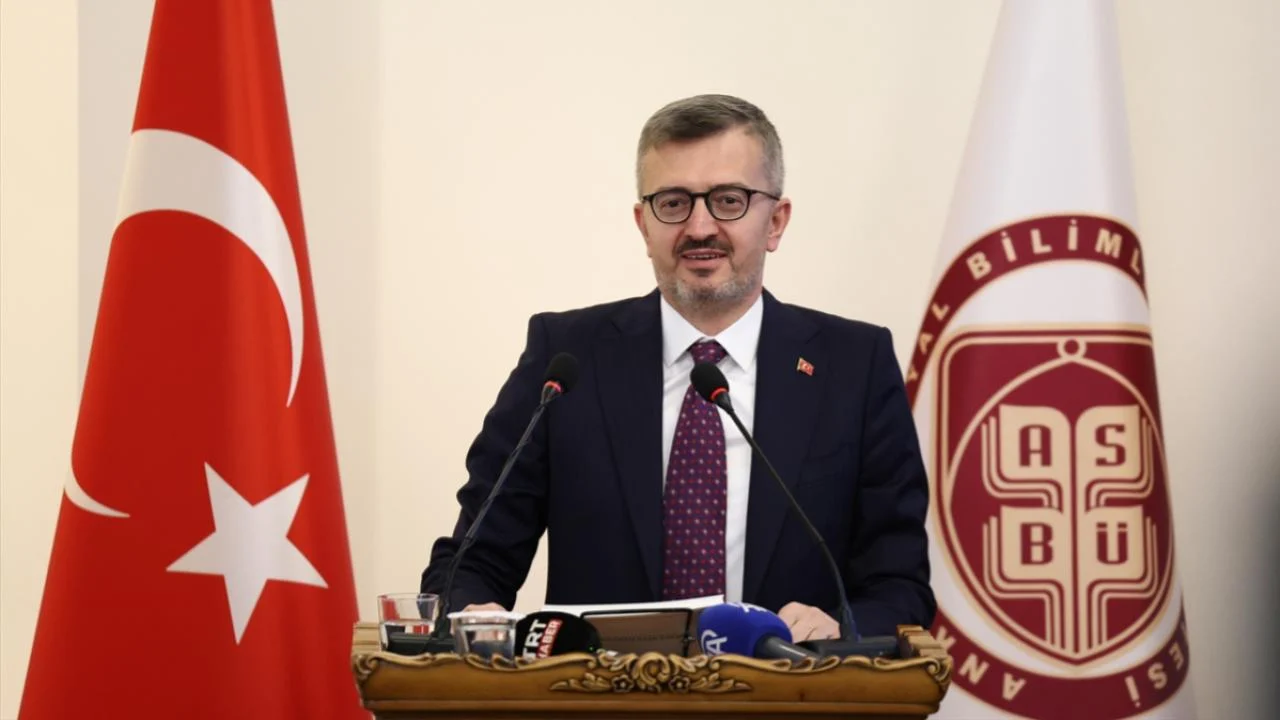 İletişim Başkanı Duran: Dezenformasyon konusunu önceliklerimizin birinci sırasına koyduk