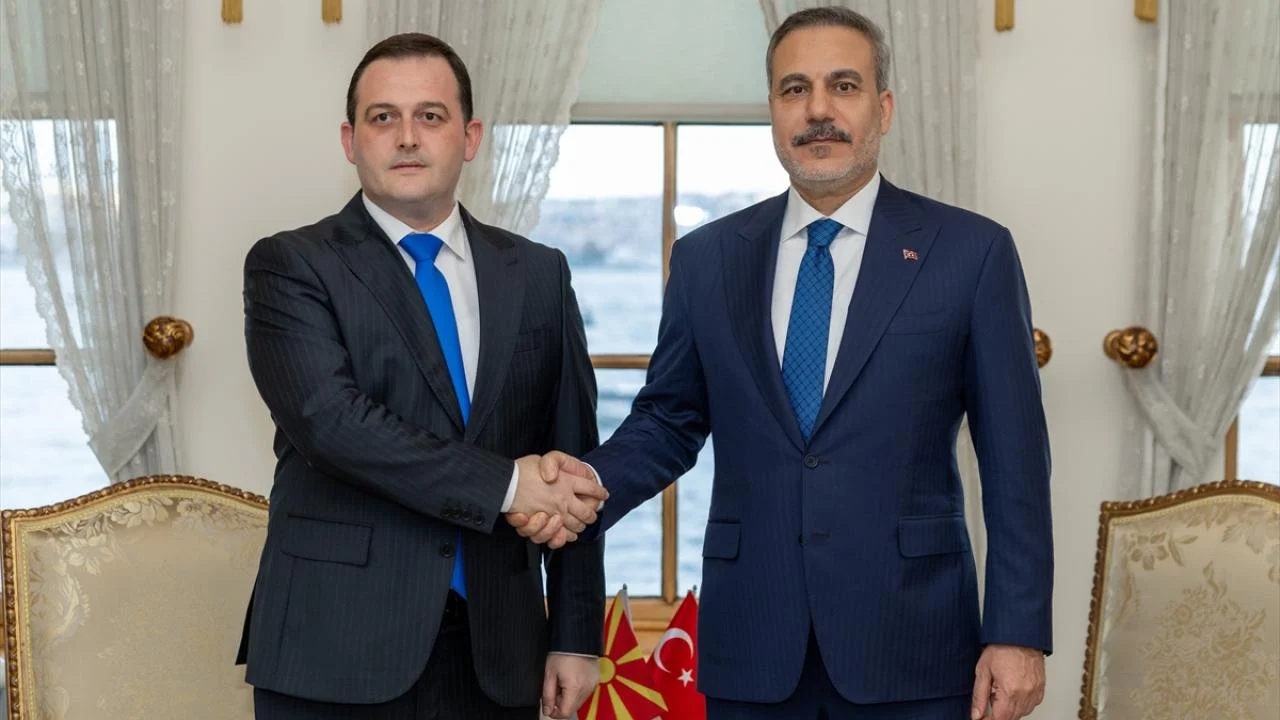 Dışişleri Bakanı Fidan Kuzey Makedonya Devlet Bakanı Zeynulayı kabul etti