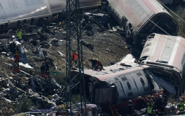 İspanya'da tren kazası: Kontrol merkezi personeli sorgulanıyor