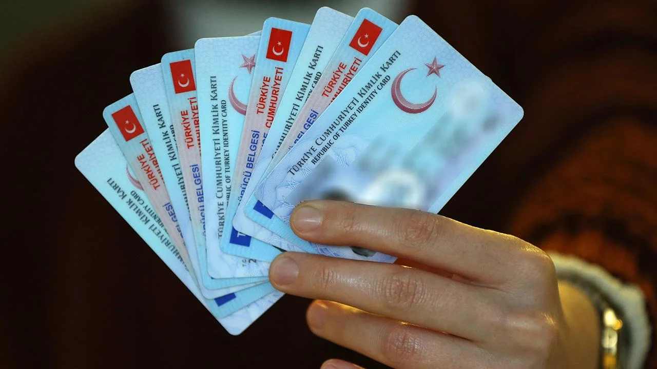 Türkiye'nin ulusal dijital kimlik cüzdanı için ilk adım atılıyor