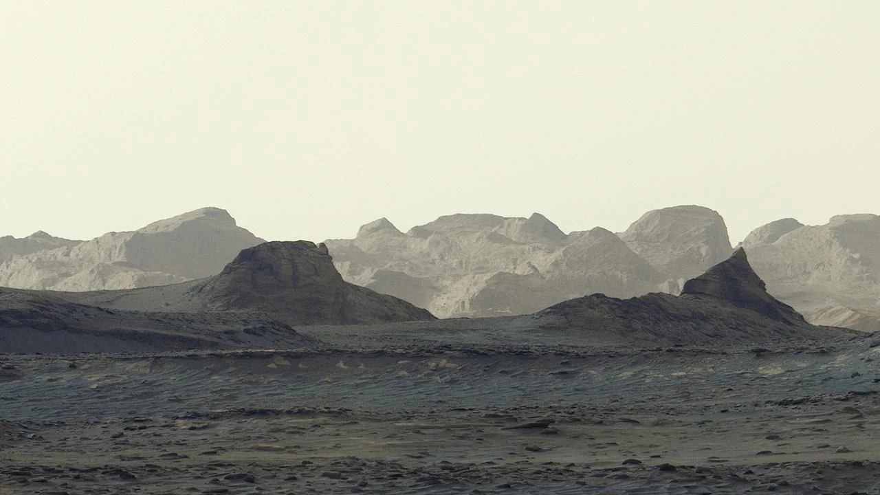 NASA'nın Curiosity aracı Mars'ta çarpıcı bir şafak fotoğrafı çekti