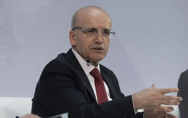 Bakan Şimşek'ten fon soruşturması açıklaması: Sistematik bir problem yok