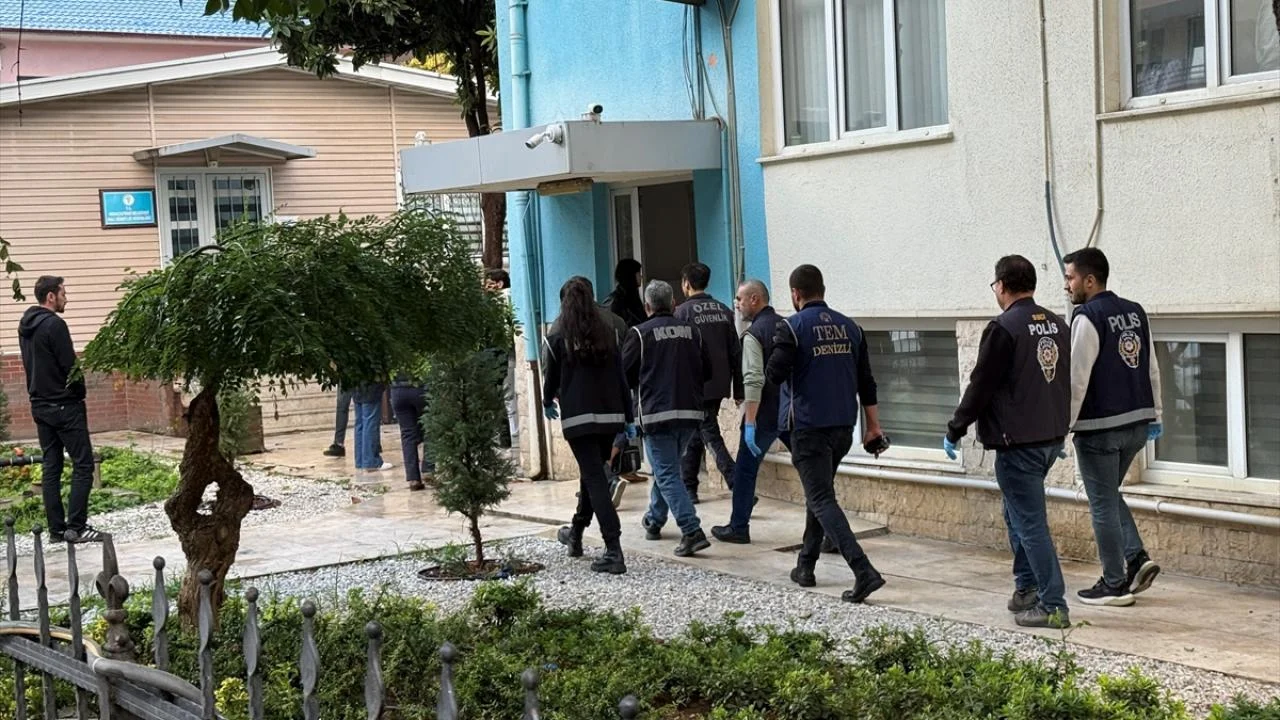 Denizli'de Merkezefendi Belediyesi'ne yönelik soruşturmada 5 şüpheli tutuklandı