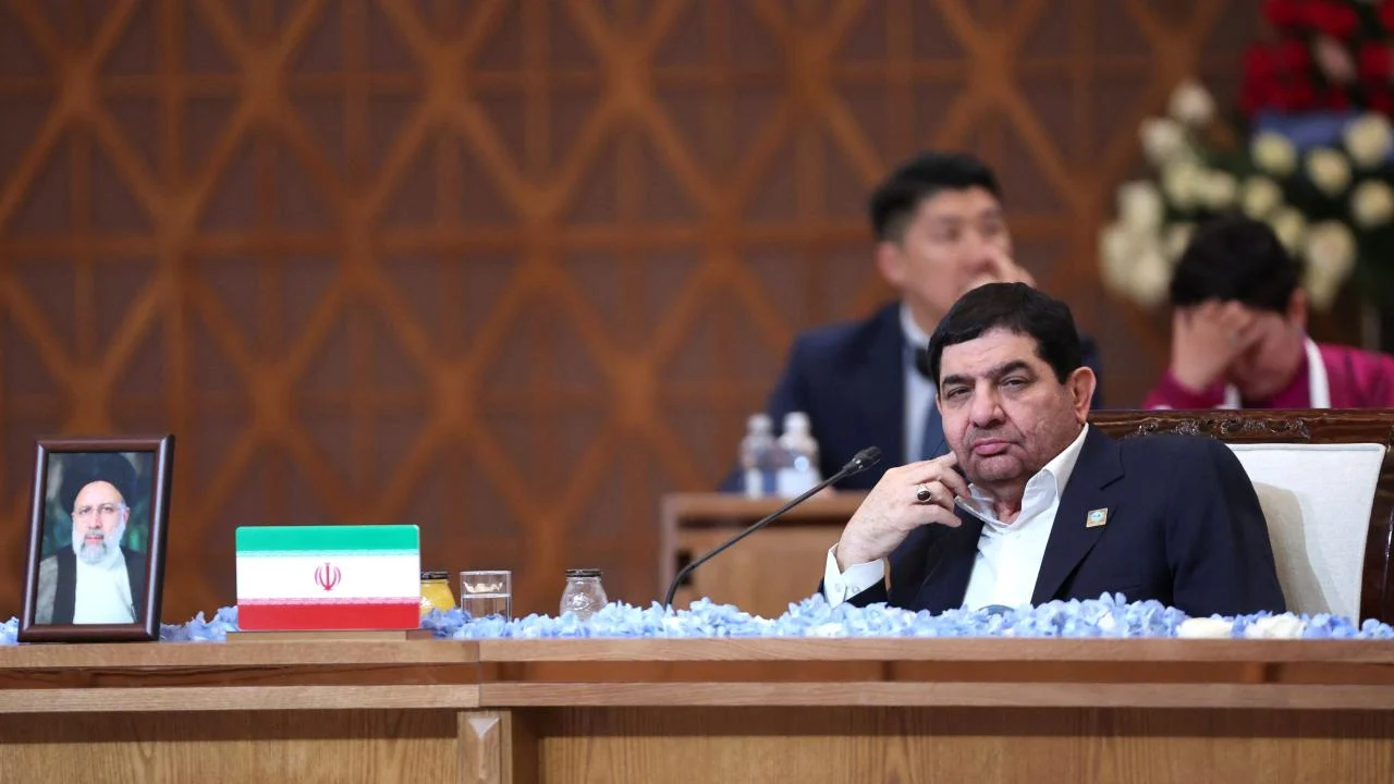 İran lideri Hamaney'in danışmanı: İran düşmanın zayıf noktalarını tanıyor