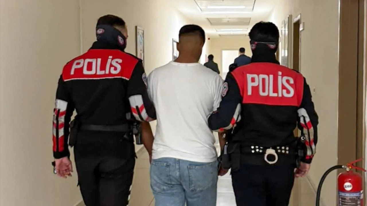 152 yıl hapis cezasıyla aranan 17 yaşındaki hükümlü yakalandı