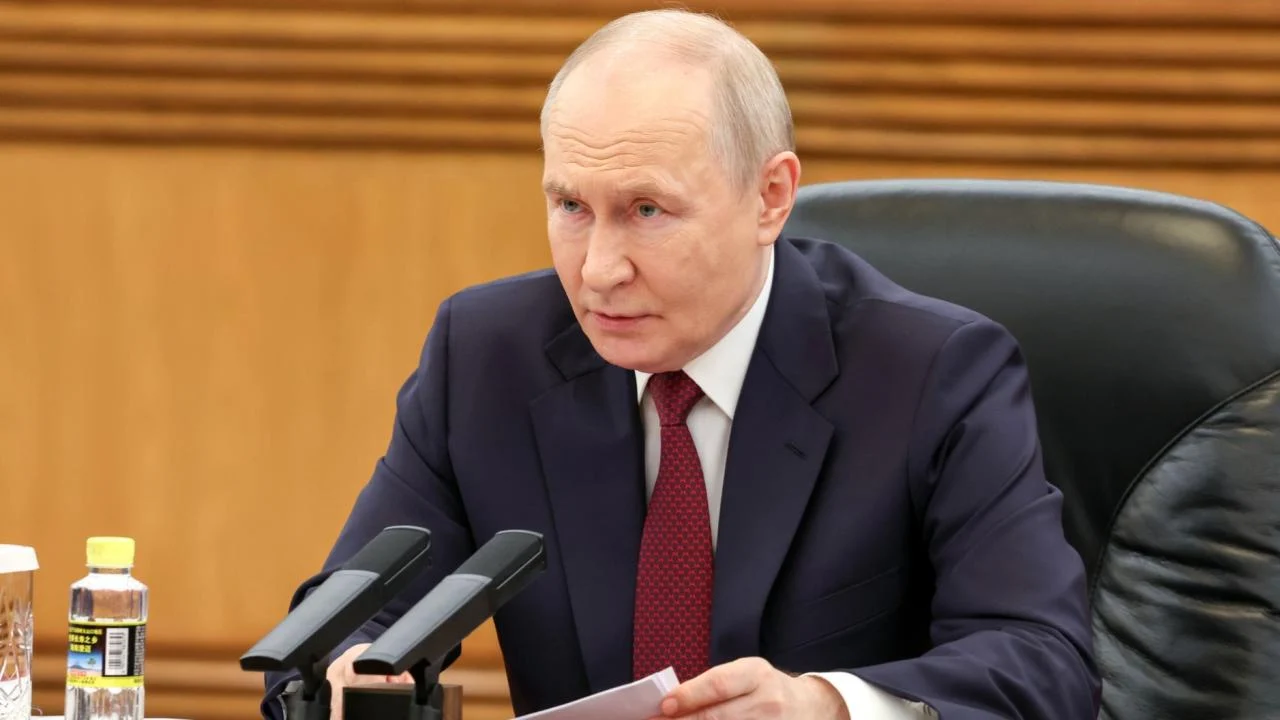 Putin'den Batı'ya Kaliningrad uyarısı: Tüm silahları kullanmaya hazırız