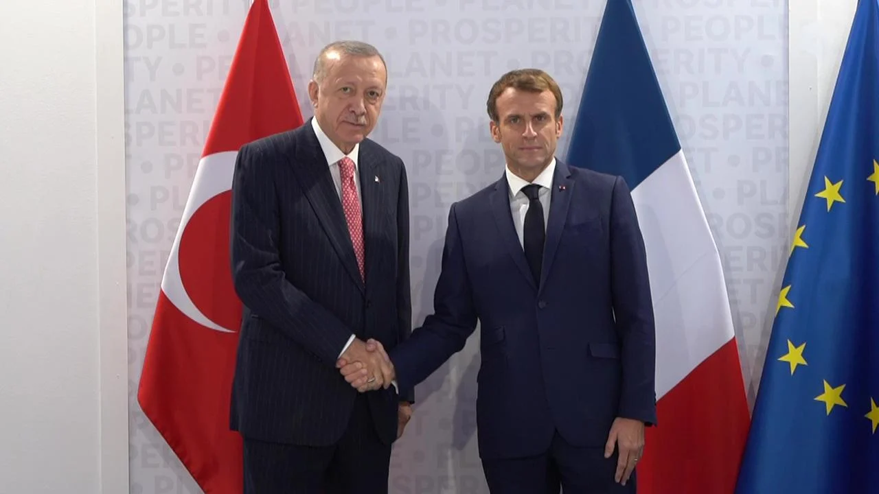Cumhurbaşkanı Erdoğan, Fransa Cumhurbaşkanı Macron ile telefonda görüştü