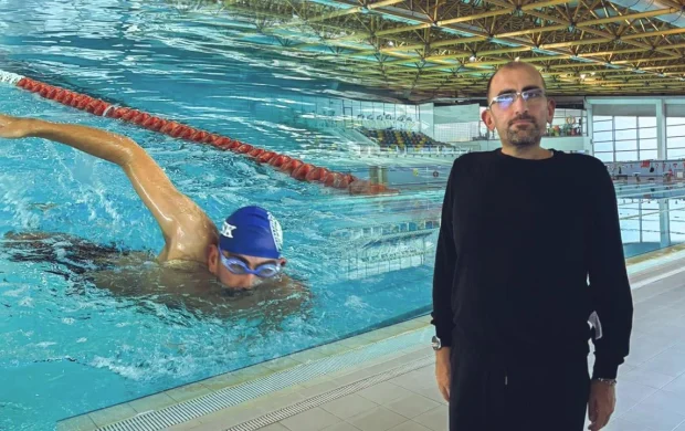 'Yürüyemez' dediler, yüzme sporcusu oldu