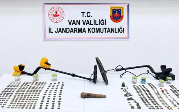 Van'da Roma dönemine ait 529 sikke ele geçirildi
