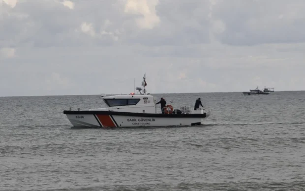 Sinop'ta denizde kaybolan polis memuru aranıyor