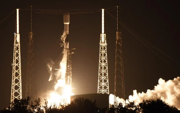 SpaceX'in ilk siyahi kadın komutan liderliğindeki uçuşu ABD hız rekoru kırdı