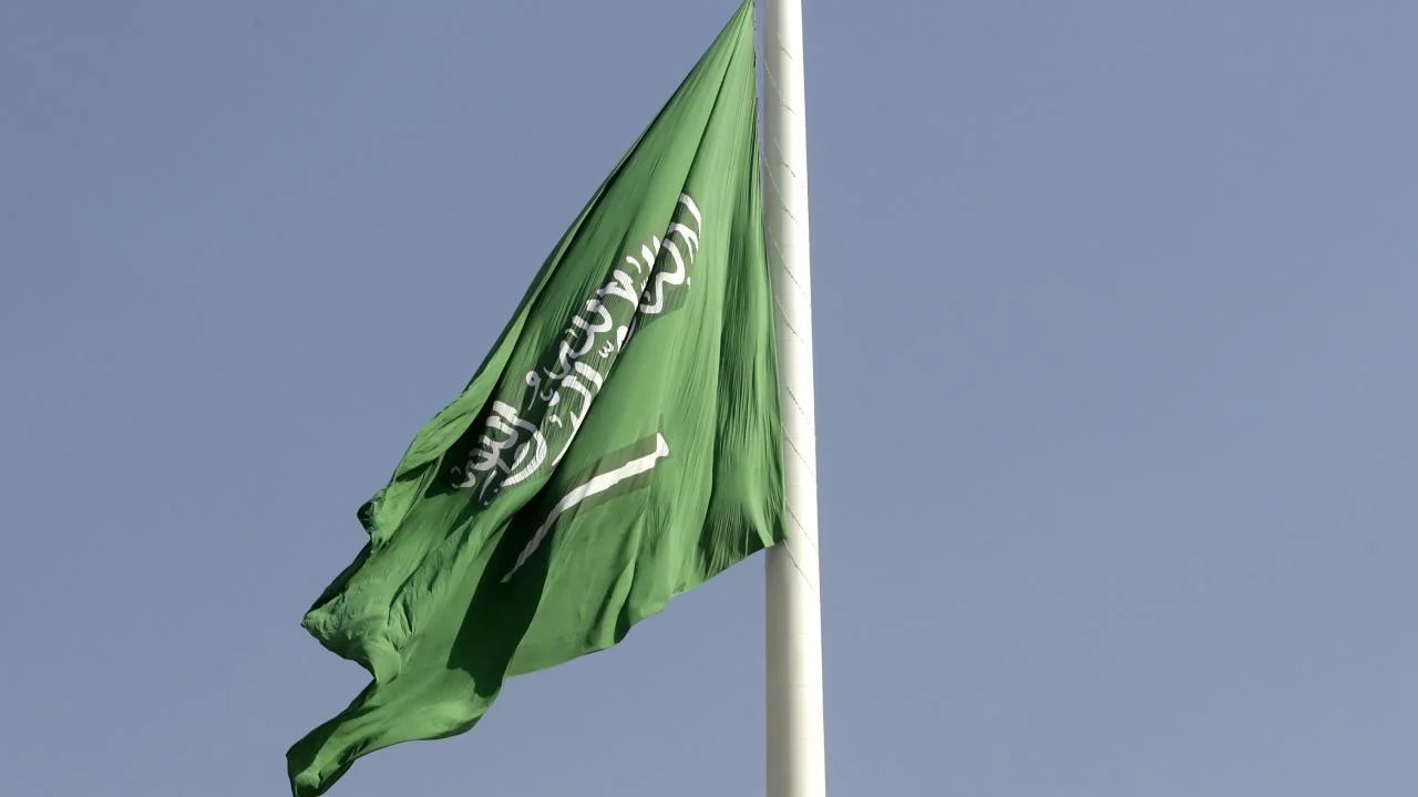 Suudi Arabistan: Riyad'daki havalimanına düzenlenen saldırılarda 3 kişi hayatını kaybetti