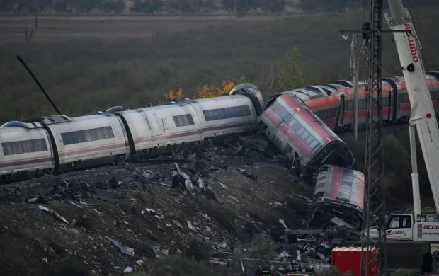 İspanya'da tren faciasının ardından 3 günlük ulusal yas ilan edildi