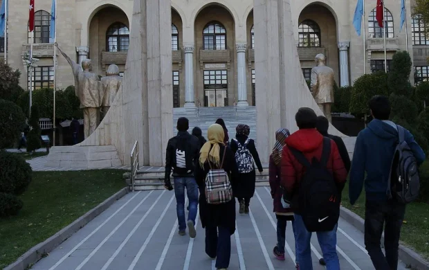 Burs ve öğrenim kredisi başvuruları başladı