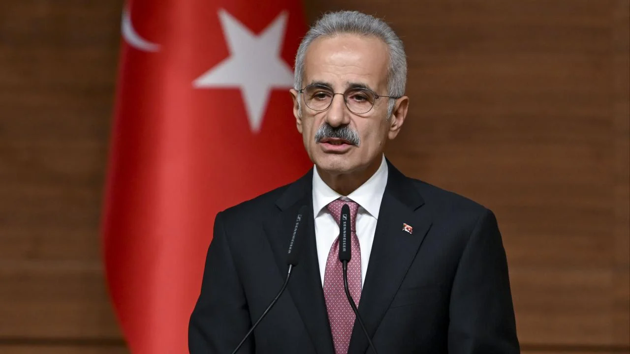 Bakan Uraloğlu: Hızlı tren ağımızı Avrupa sınırına kadar ulaştırıyoruz