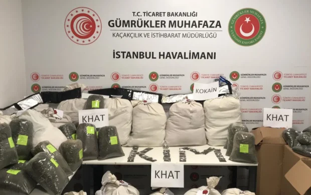 Akılalmaz yöntemler sökmedi: Havalimanlarında zehir tacirlerine darbe