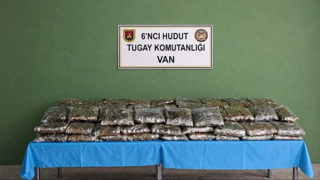 Van sınırında 59 kilo 734 gram uyuşturucu ele geçirildi